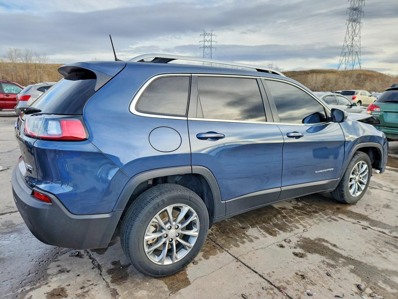 2021 JEEP CHEROKEE LATITUDE LUX photo 3