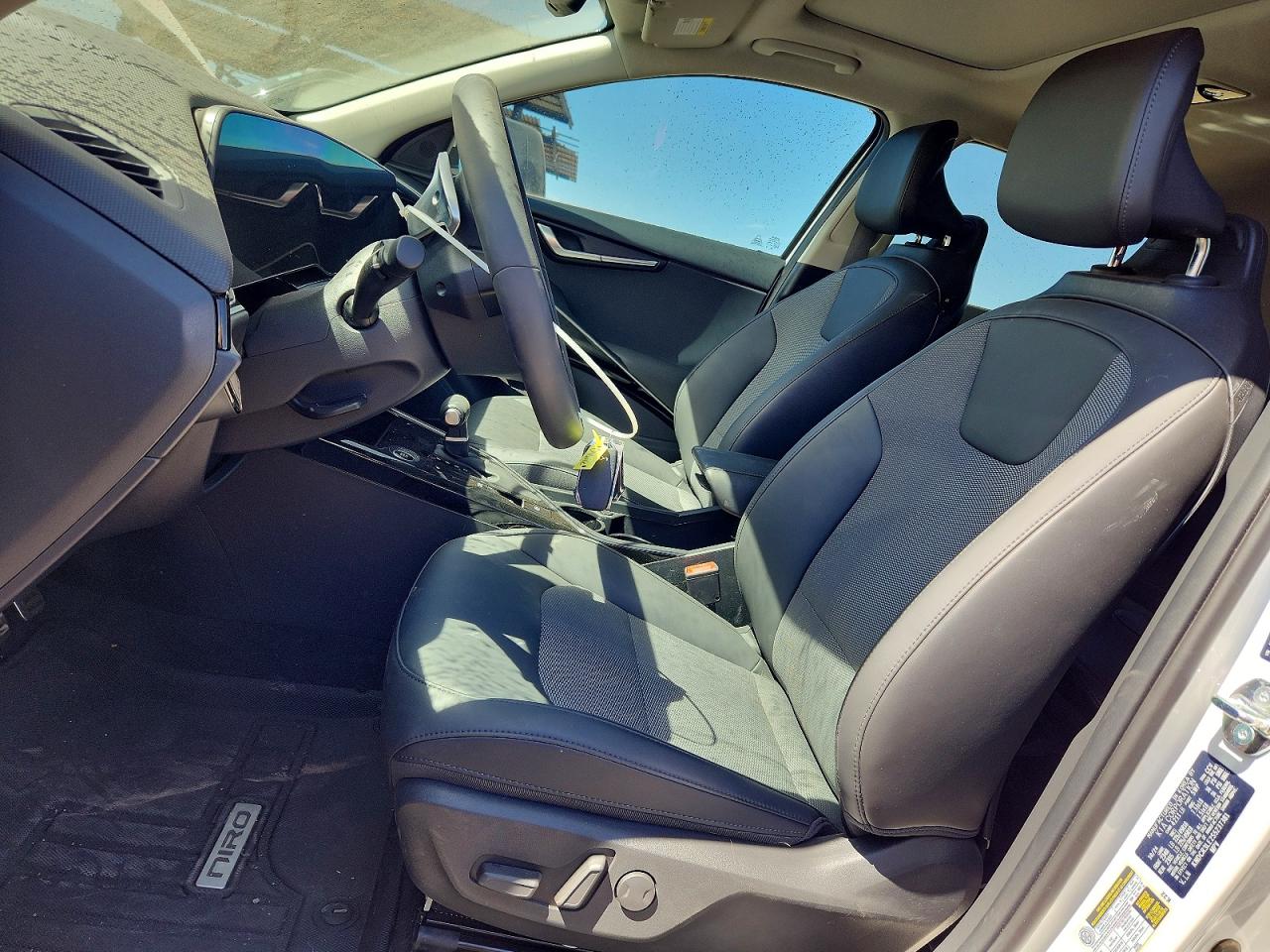 2025 KIA NIRO EX TOURING photo 14