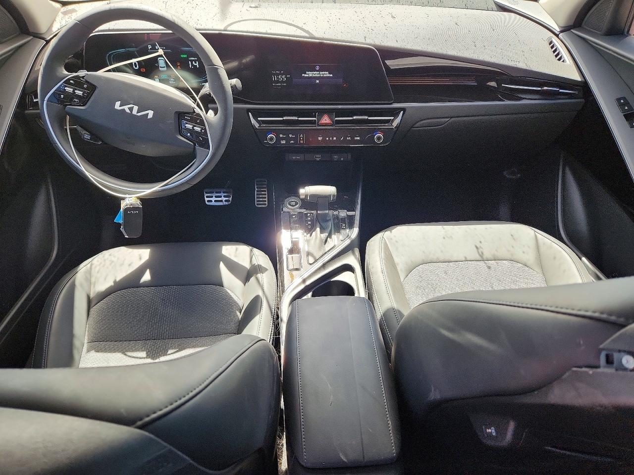 2025 KIA NIRO EX TOURING photo 16
