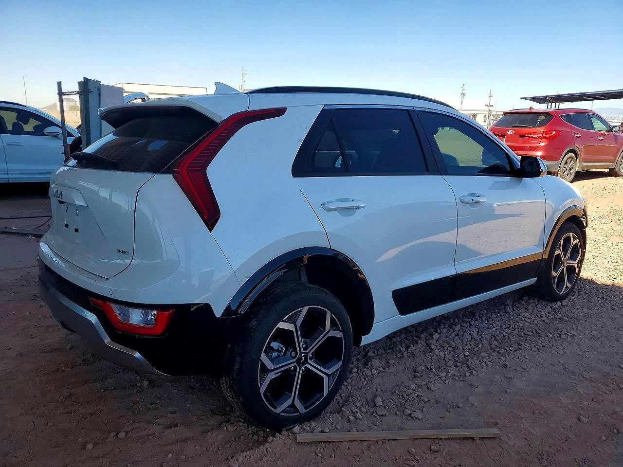 2025 KIA NIRO EX TOURING photo 5