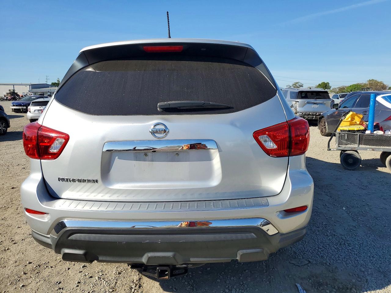 2017 NISSAN PATHFINDER S photo 11