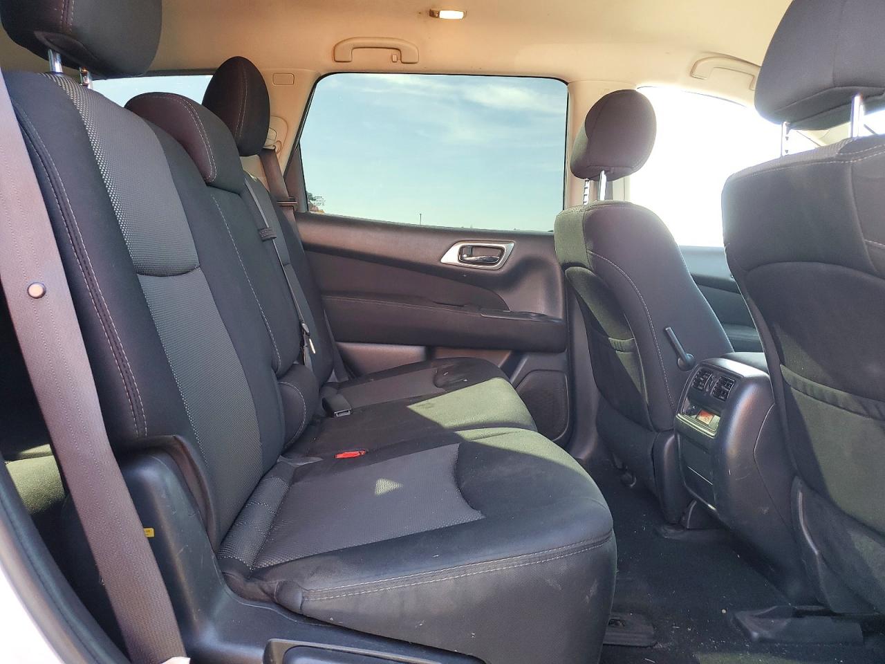 2017 NISSAN PATHFINDER S photo 21
