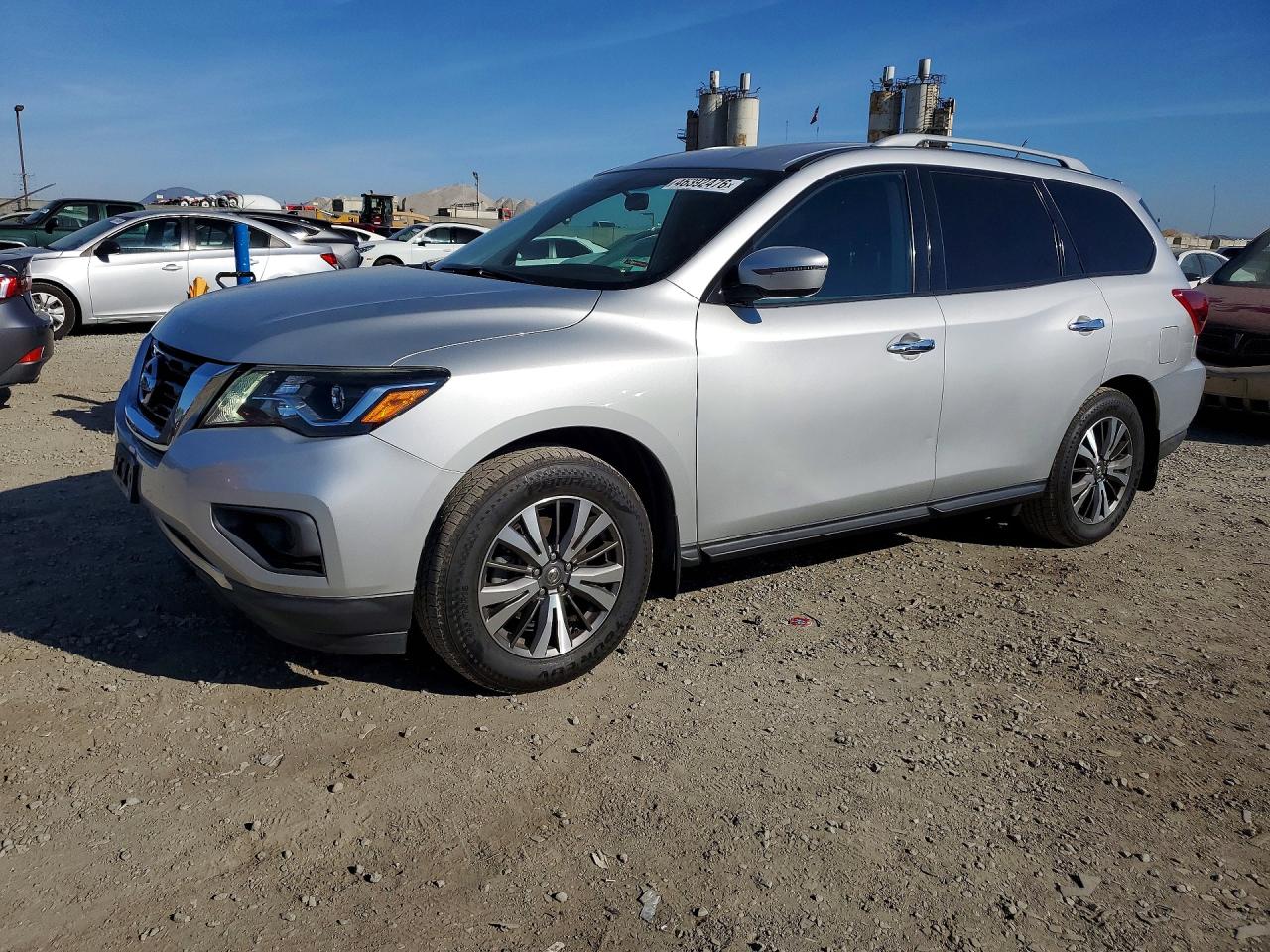 2017 NISSAN PATHFINDER
