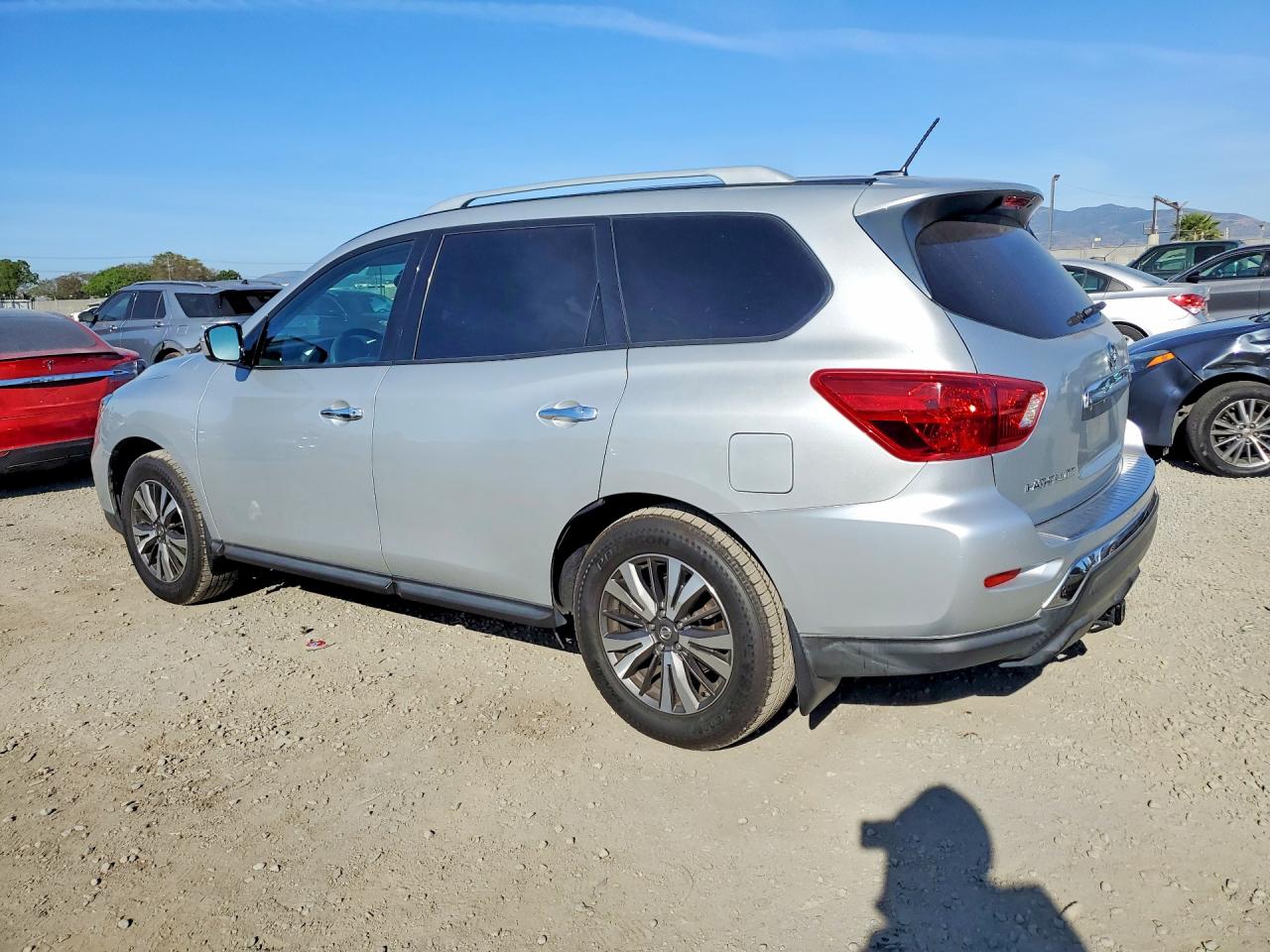 2017 NISSAN PATHFINDER S photo 3