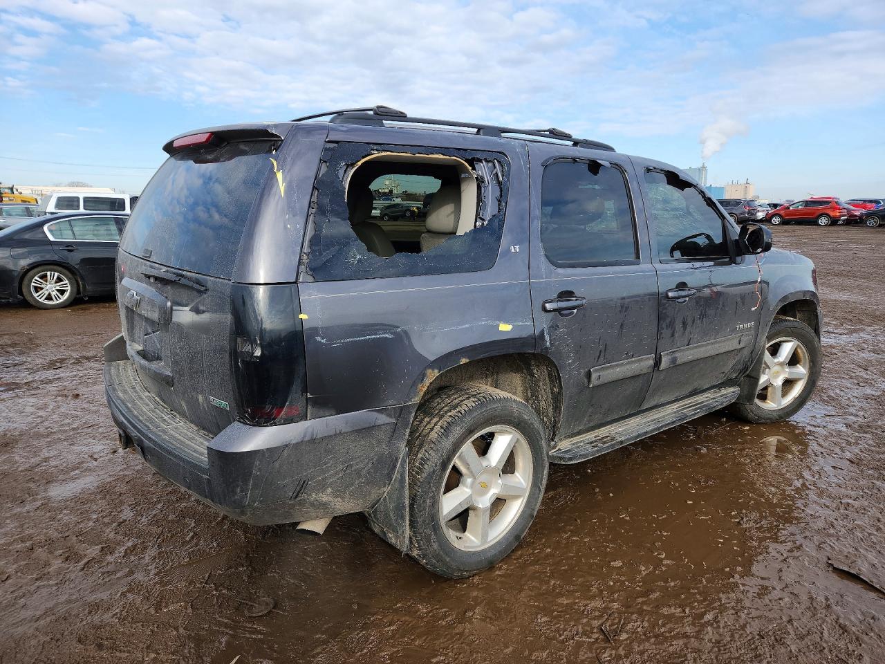 2011 CHEVROLET TAHOE K1500 LT photo 3