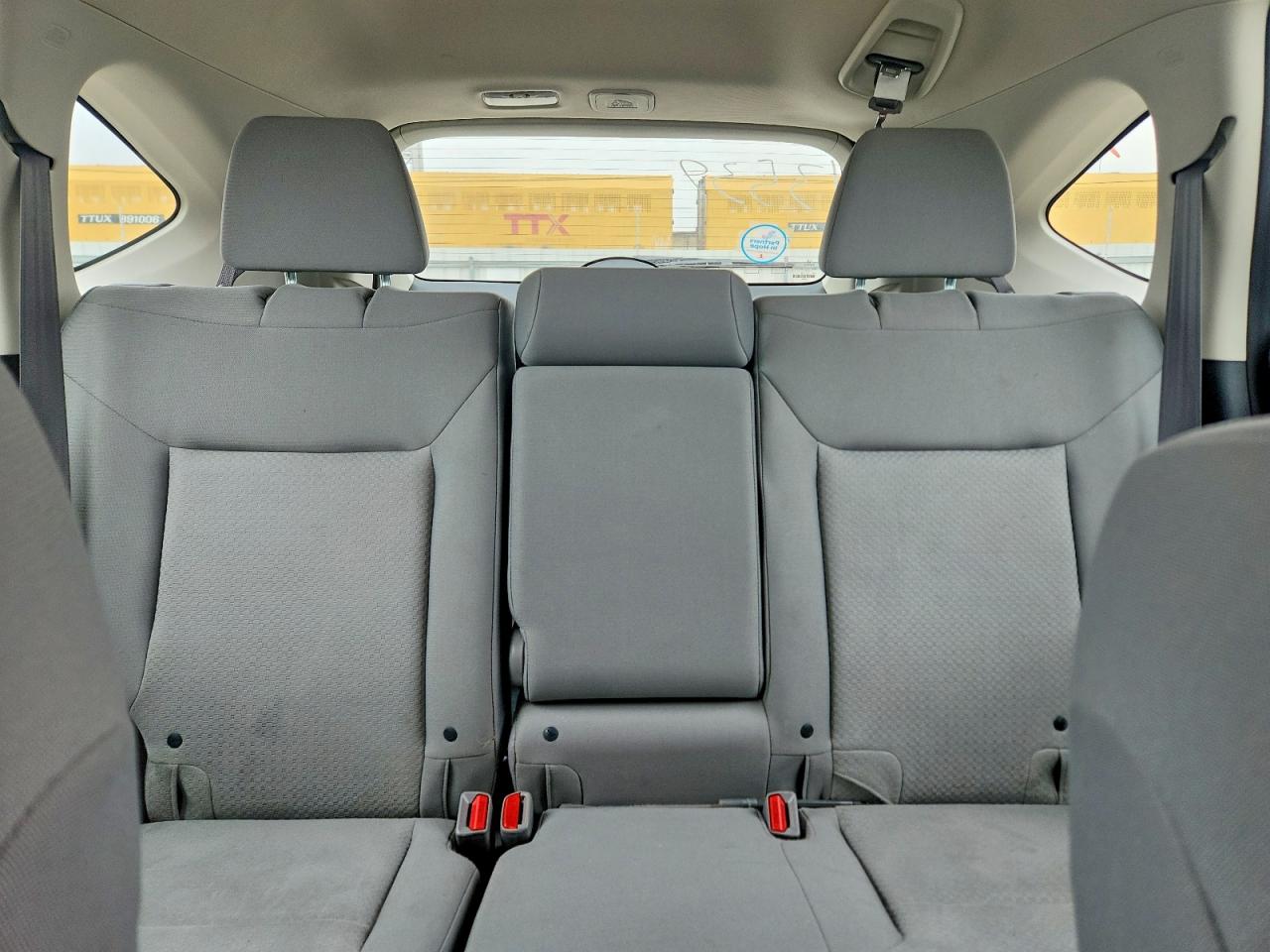 2016 HONDA CR-V LX photo 28