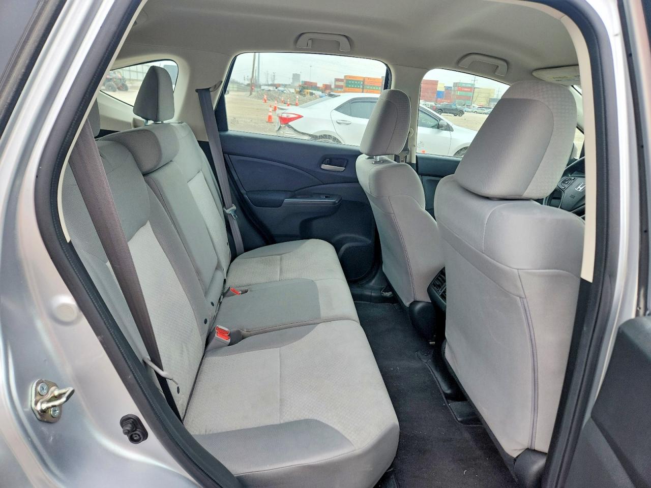 2016 HONDA CR-V LX photo 31