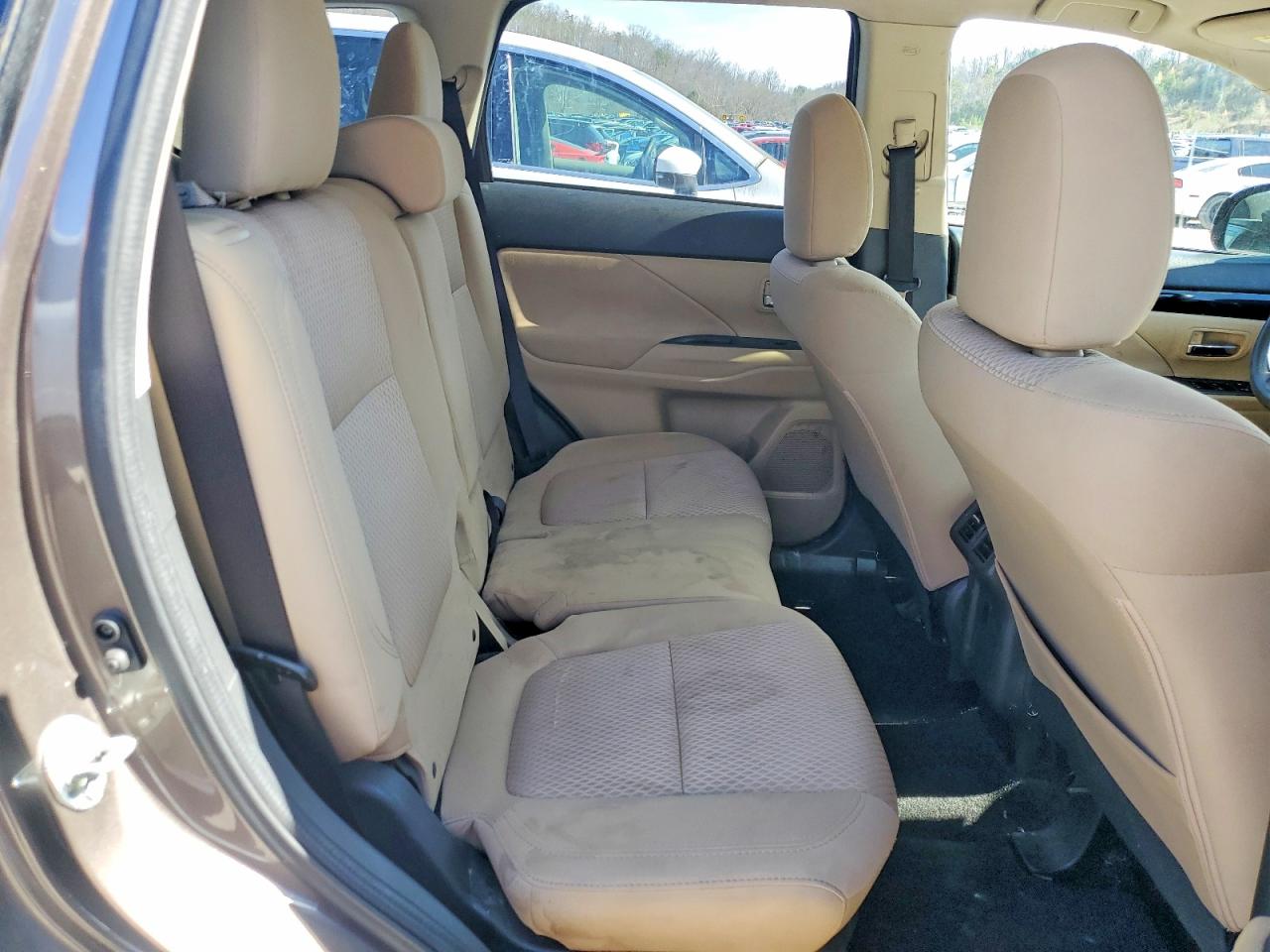 2019 MITSUBISHI OUTLANDER SE photo 11