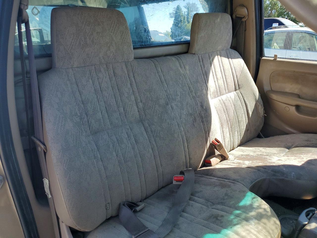 2003 TOYOTA TACOMA BASE photo 10