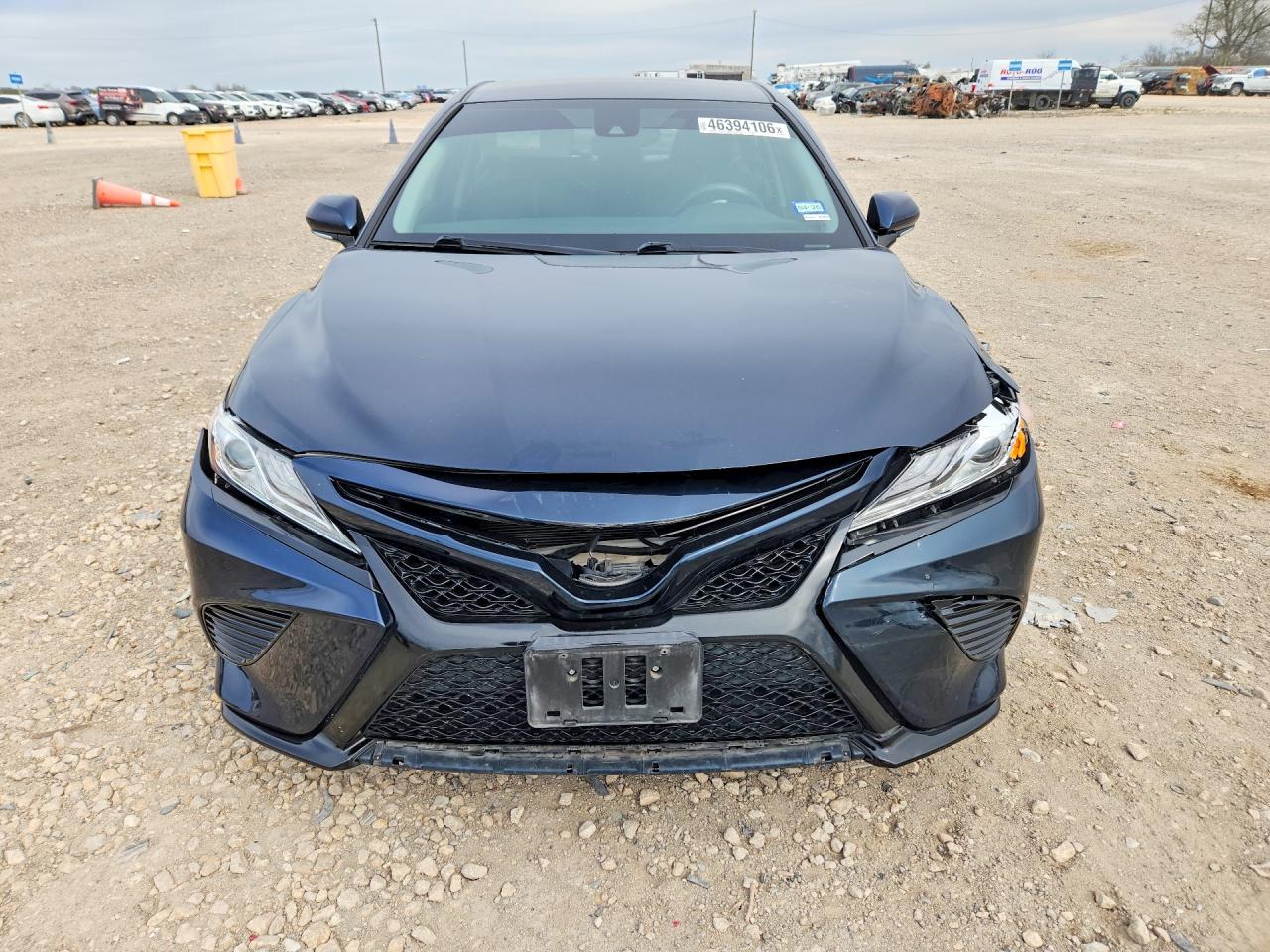 2020 TOYOTA CAMRY XSE photo 13