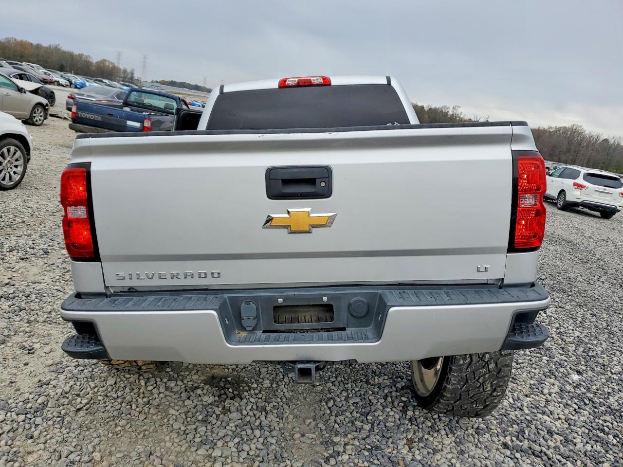 2017 CHEVROLET SILVERADO K1500 LT photo 16