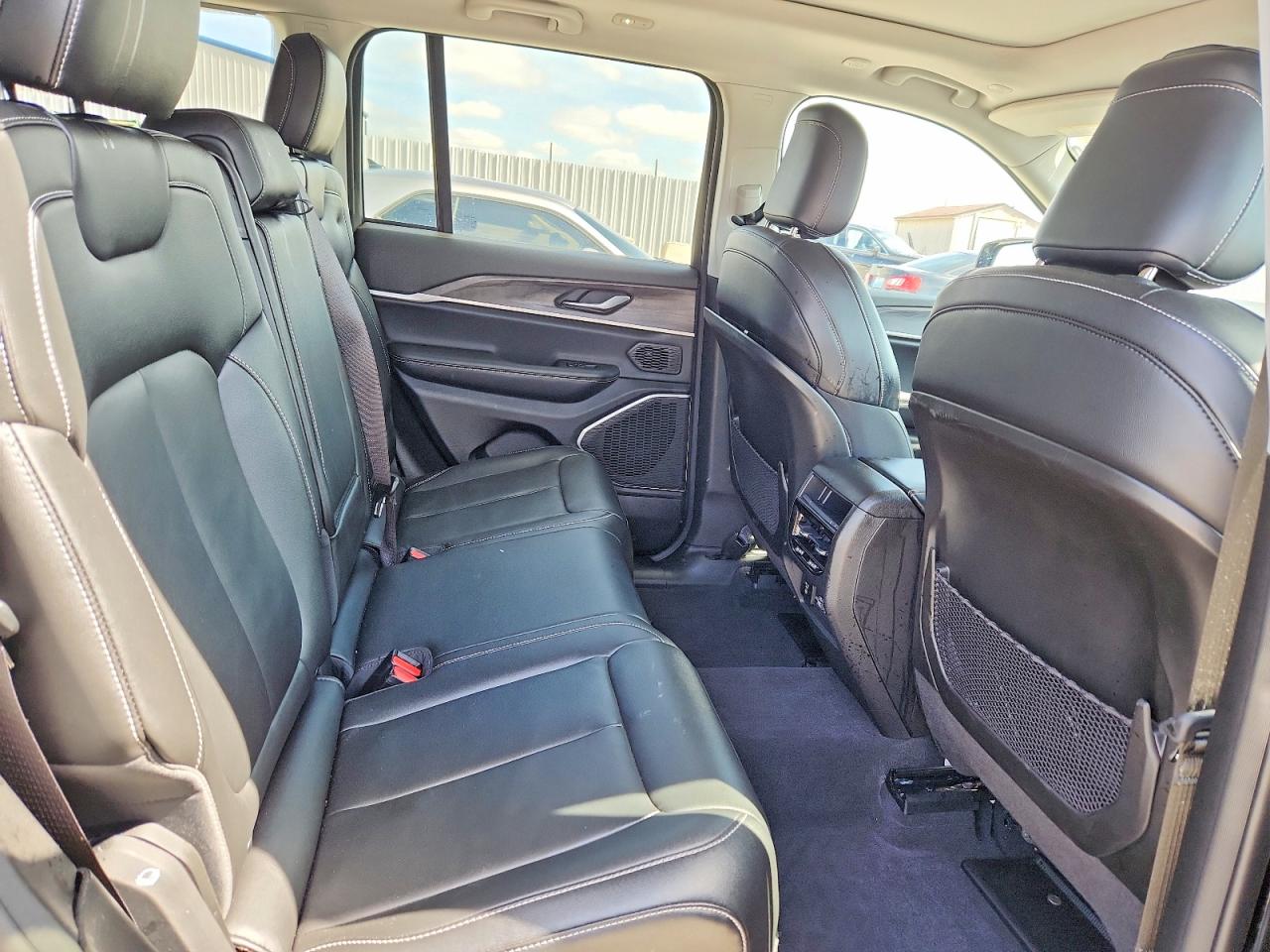 2022 JEEP GRAND CHEROKEE LIMITED photo 11