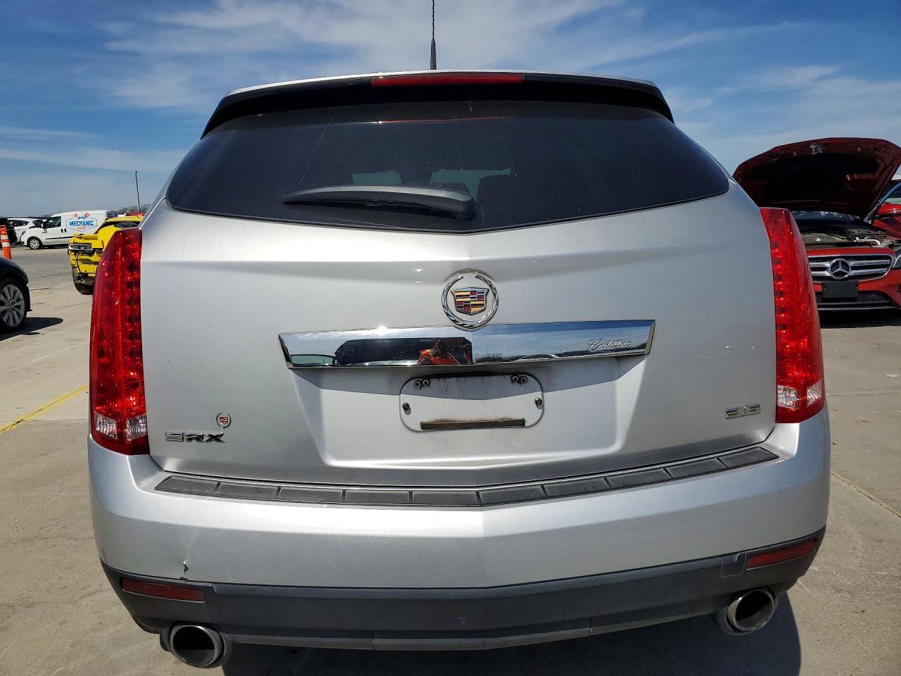 2012 CADILLAC SRX photo 11