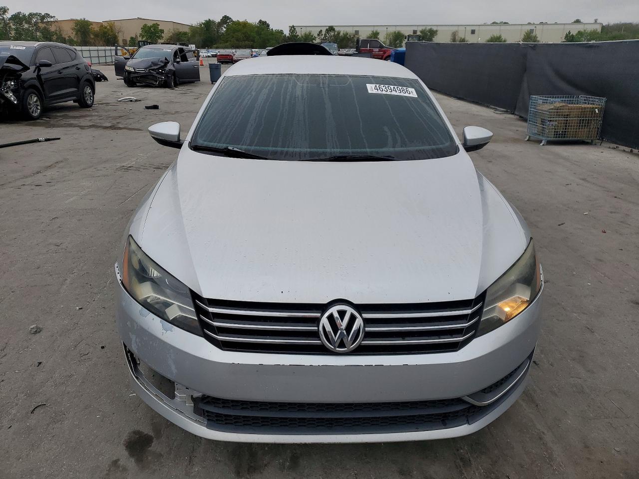 2012 VOLKSWAGEN PASSAT SE photo 13