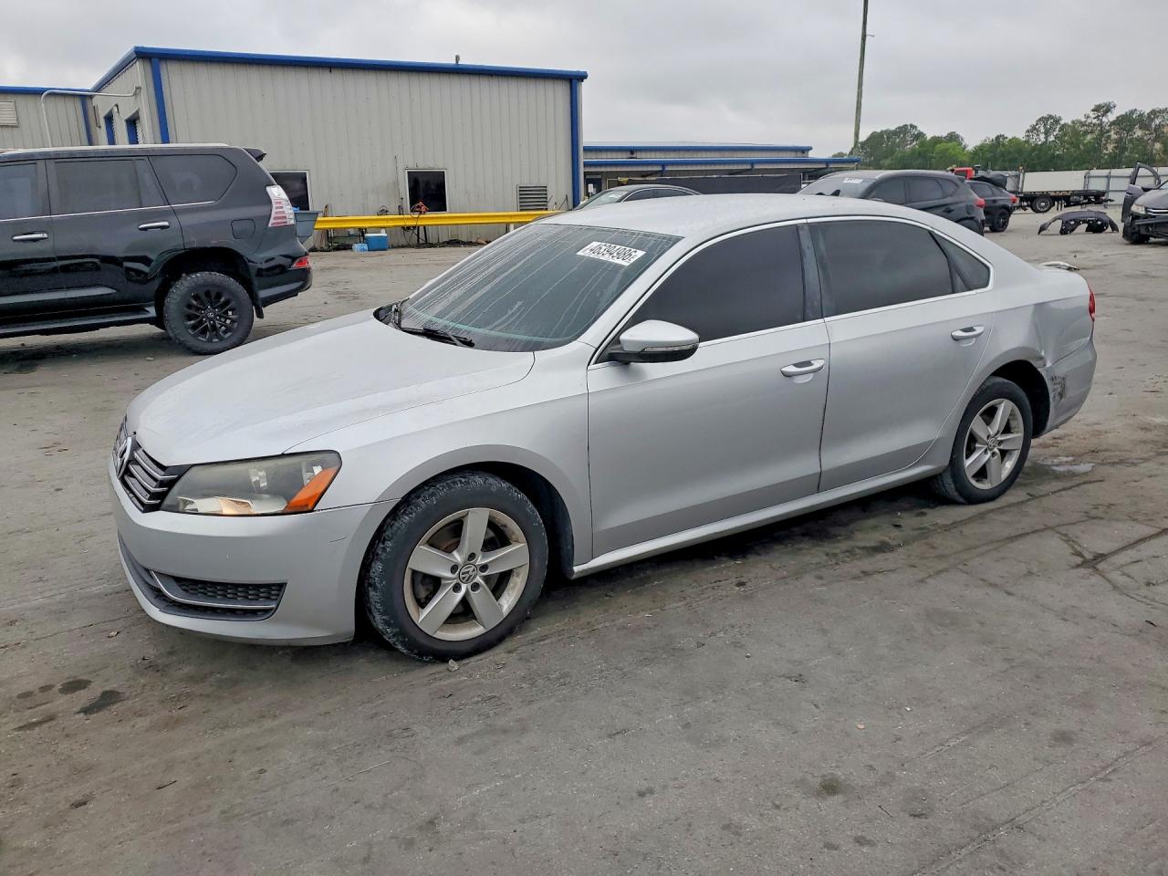 2012 VOLKSWAGEN PASSAT