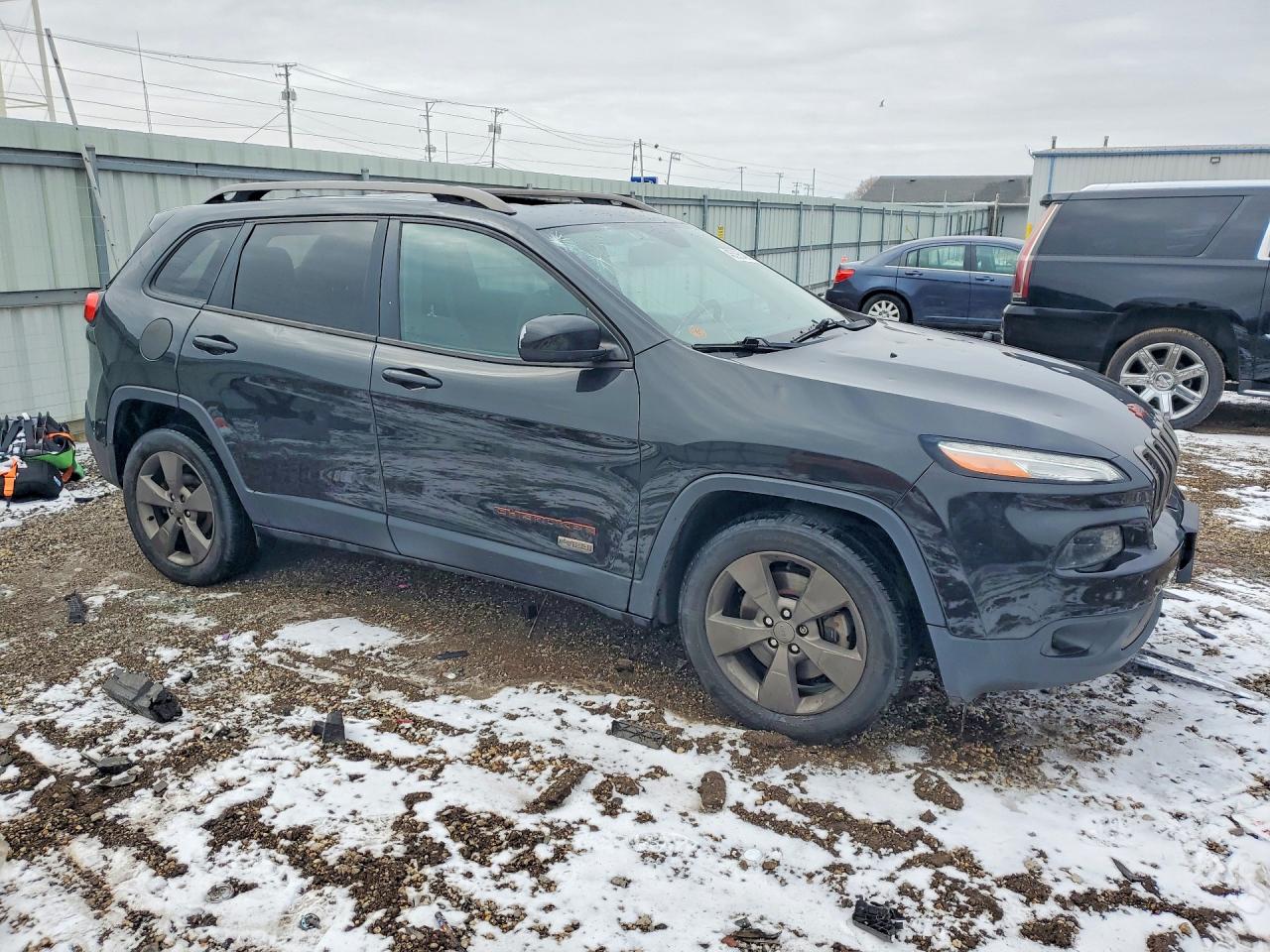 2016 JEEP CHEROKEE LATITUDE photo 4