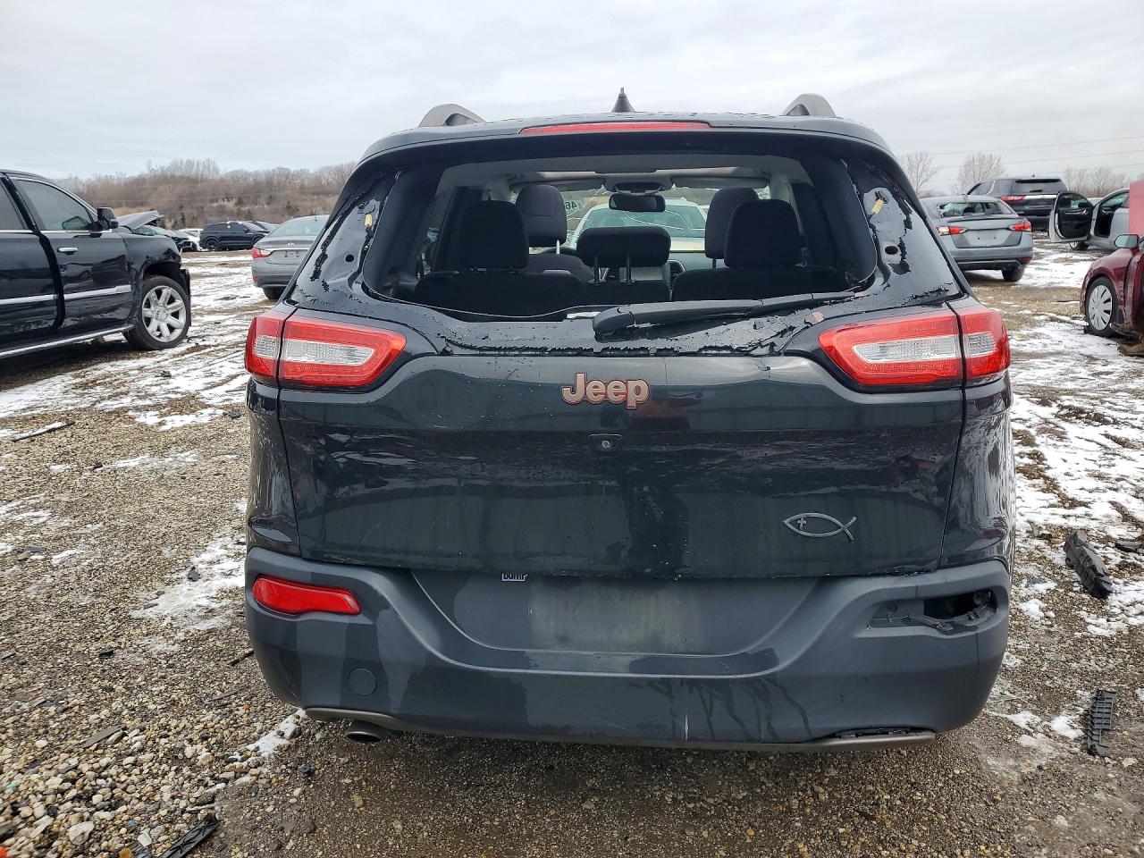 2016 JEEP CHEROKEE LATITUDE photo 6