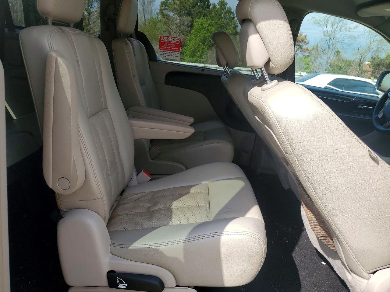 2012 CHRYSLER TOWN & COUNTRY TOURING L photo 21