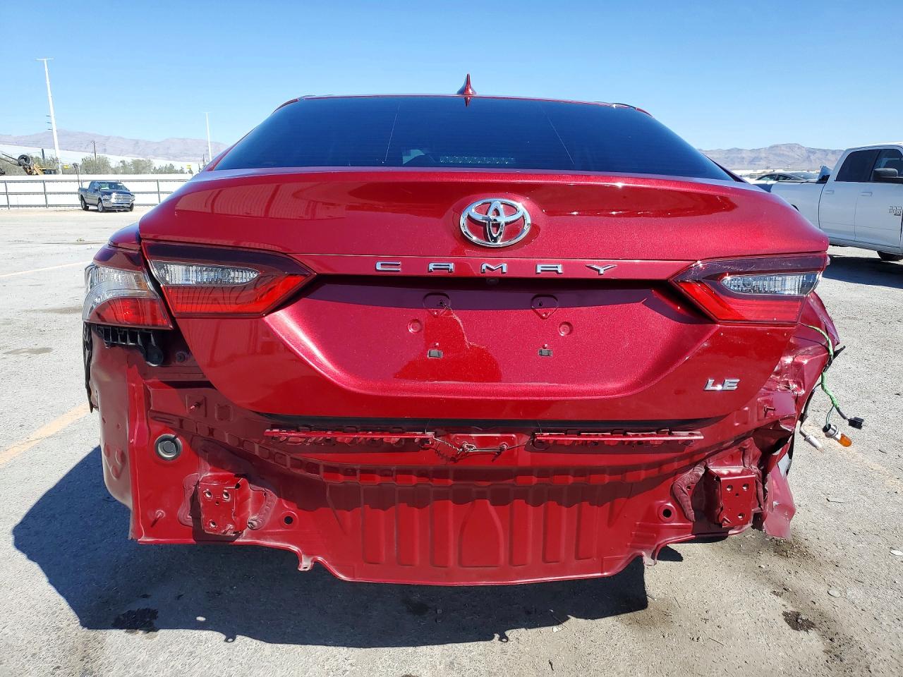 2021 TOYOTA CAMRY LE photo 6