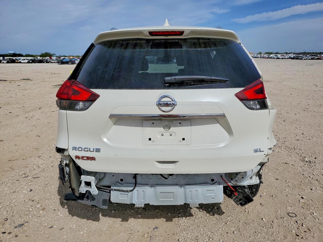 2018 NISSAN ROGUE SL photo 16