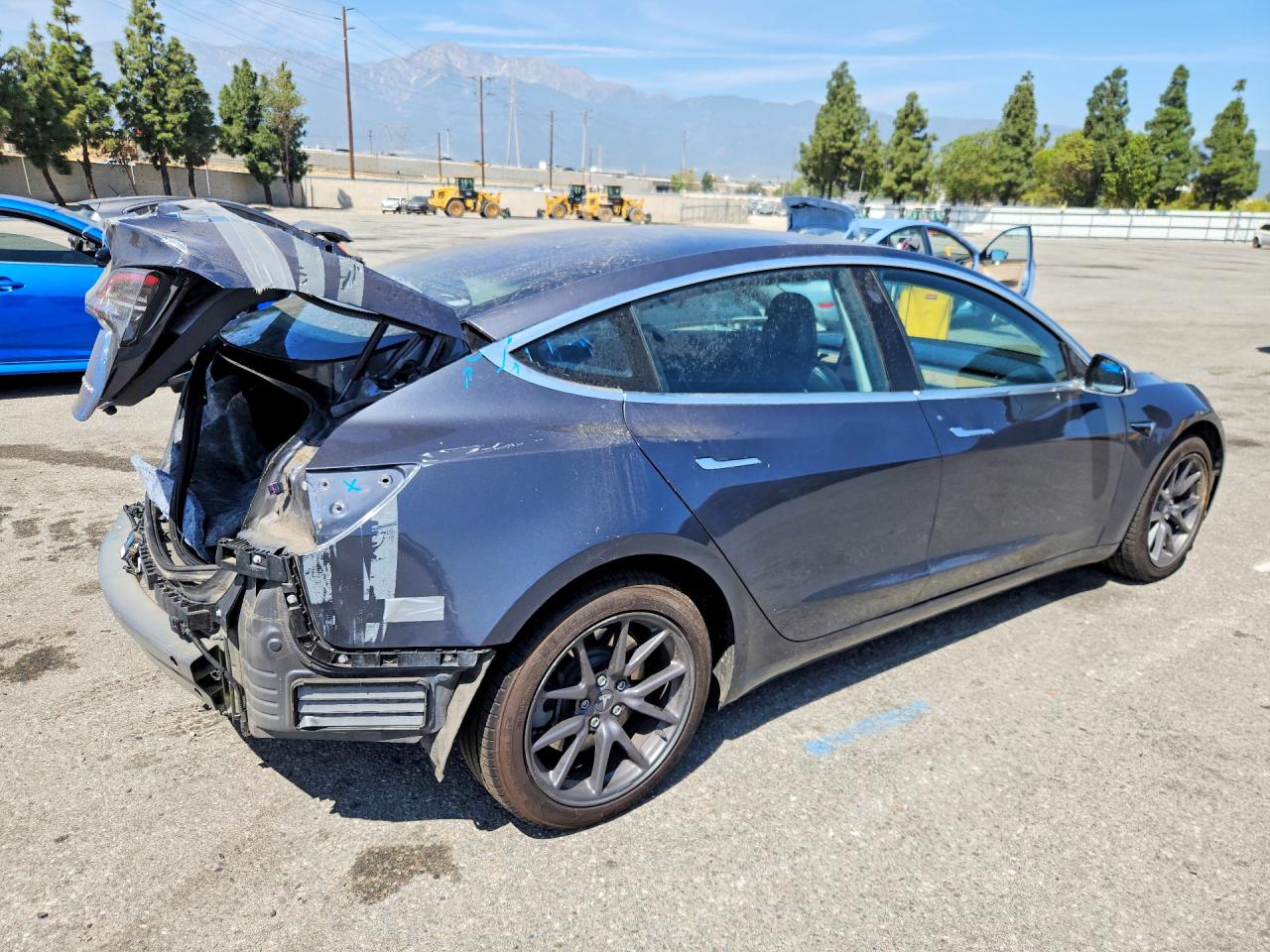 2018 TESLA MODEL 3 photo 5