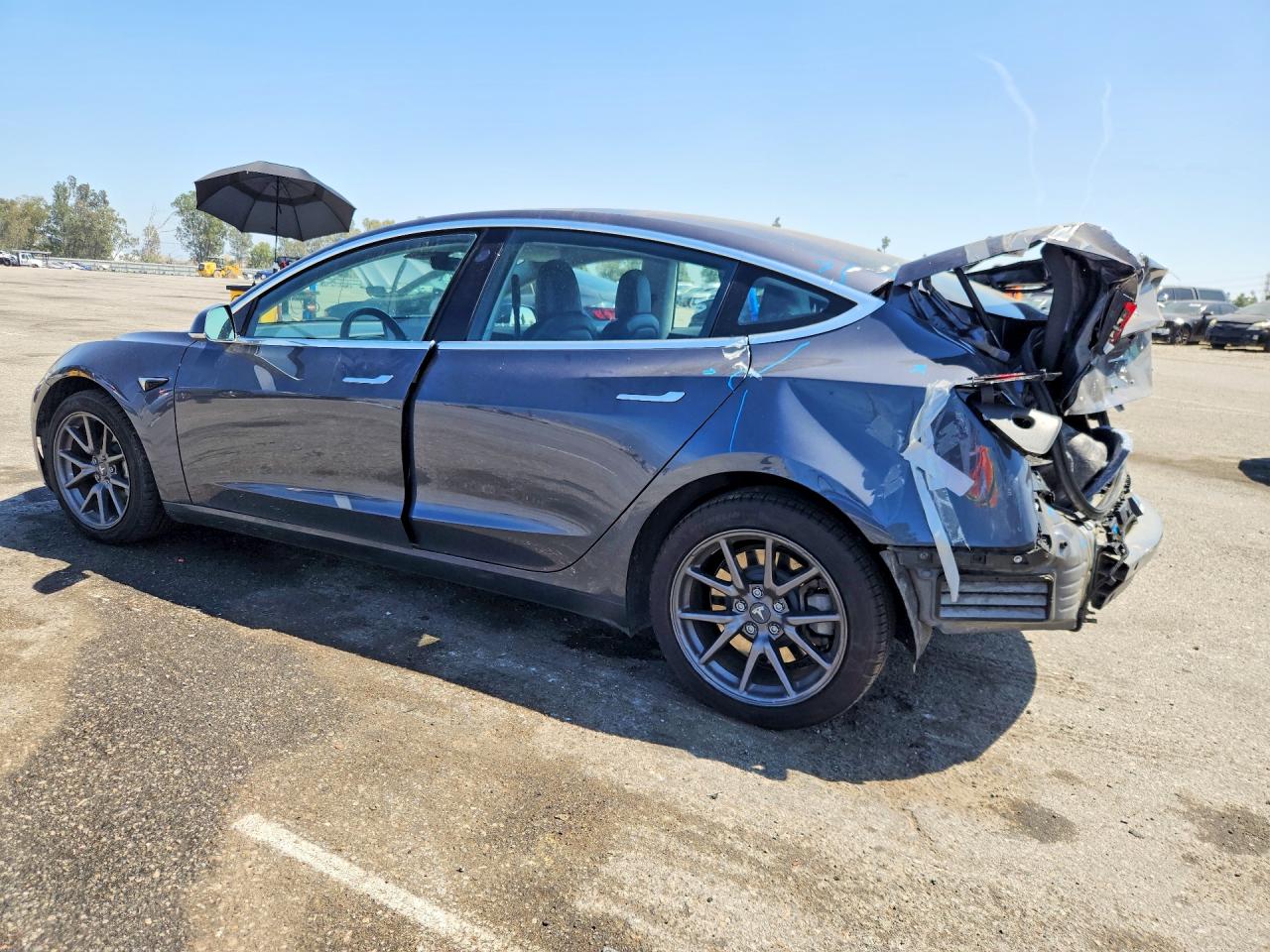 2018 TESLA MODEL 3 photo 3