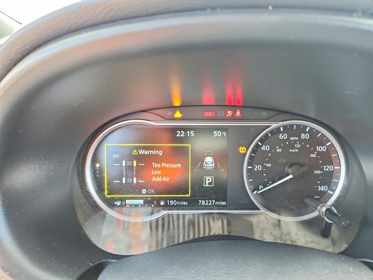 2018 NISSAN KICKS SV photo 17