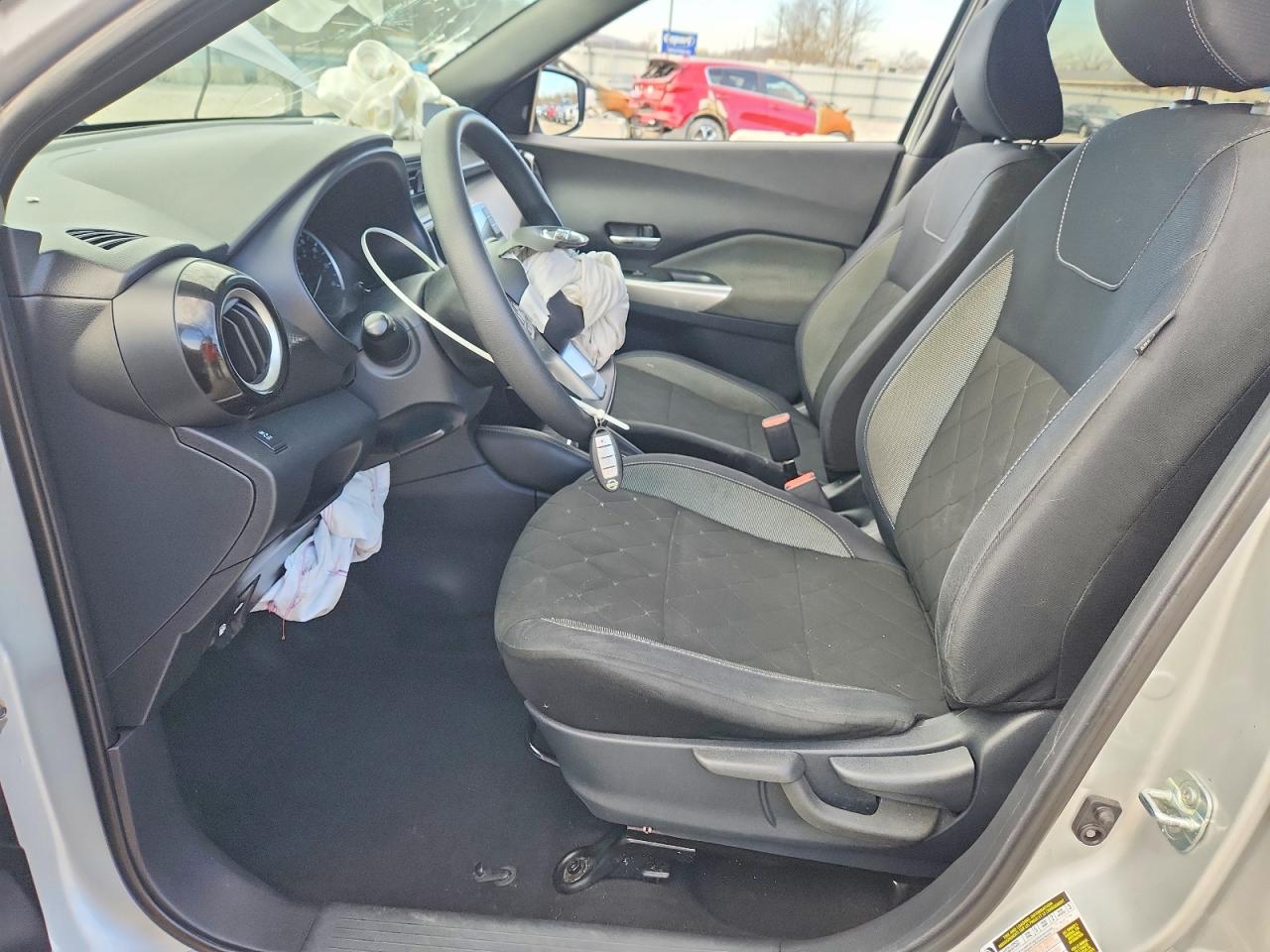 2018 NISSAN KICKS SV photo 13