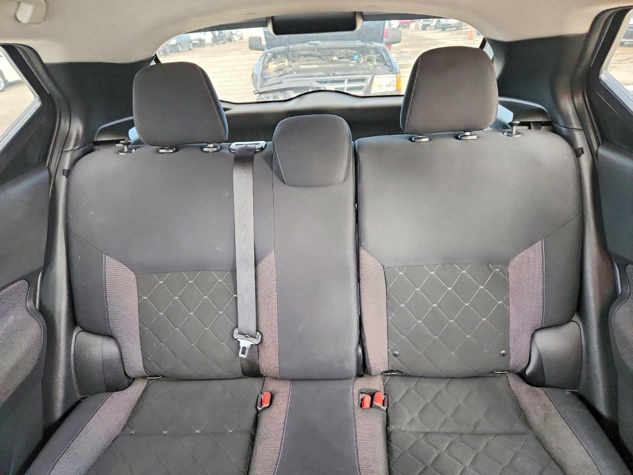 2018 NISSAN KICKS SV photo 19