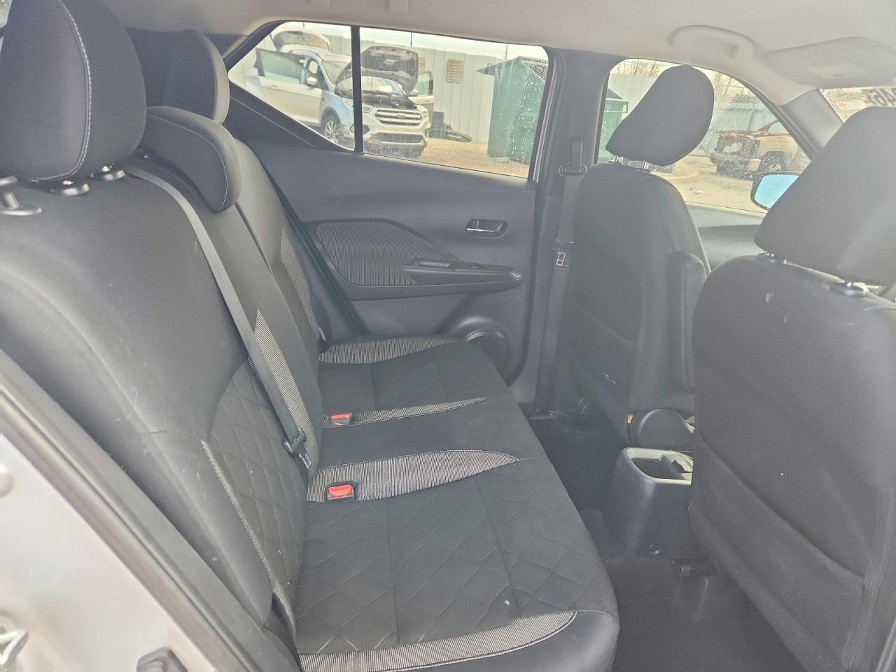 2018 NISSAN KICKS SV photo 21