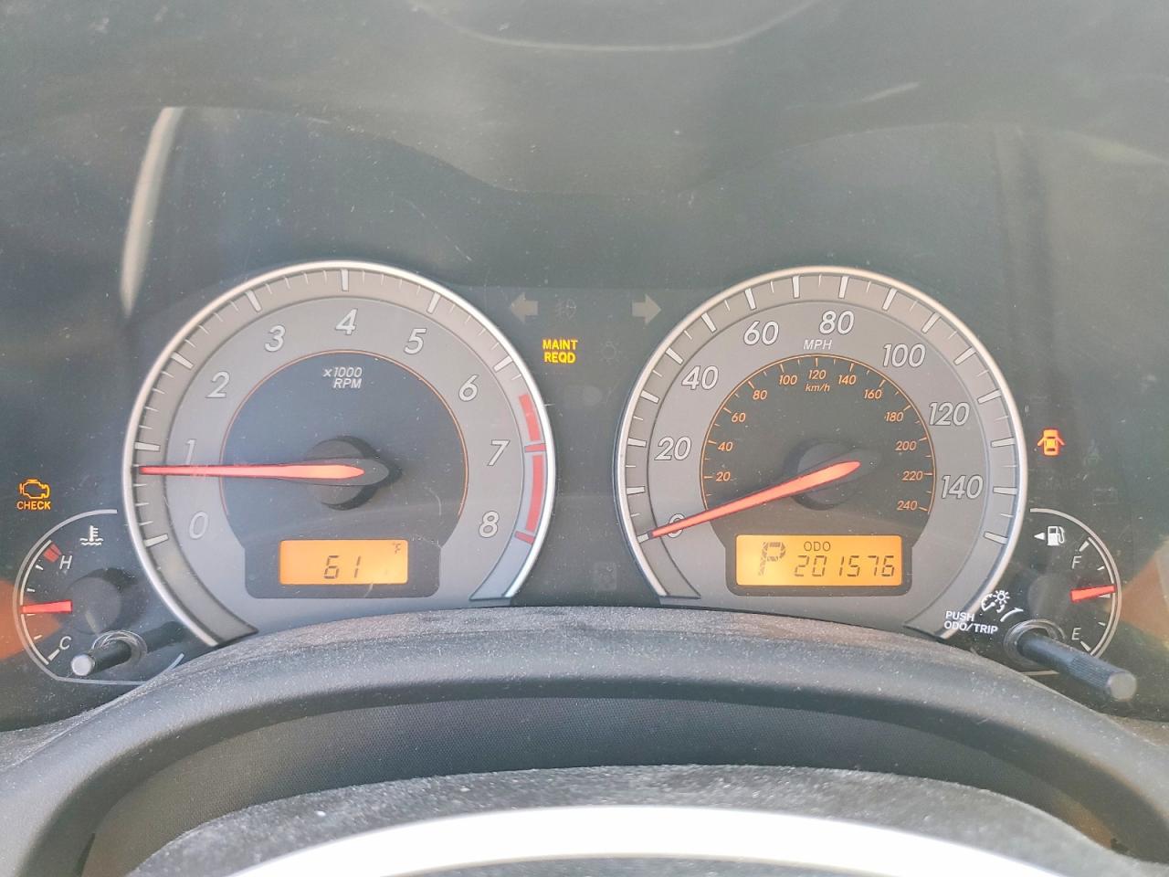 2010 TOYOTA COROLLA S photo 9