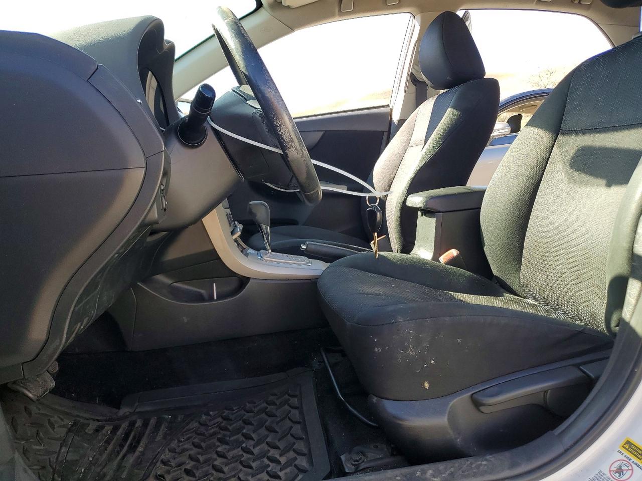 2010 TOYOTA COROLLA S photo 7