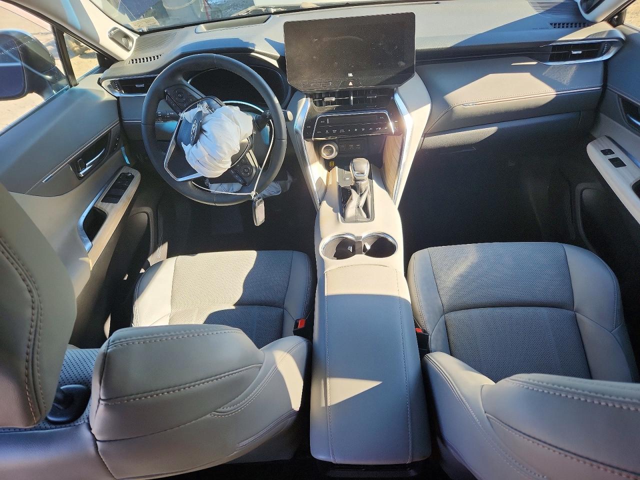 2024 TOYOTA VENZA LIMITED photo 8