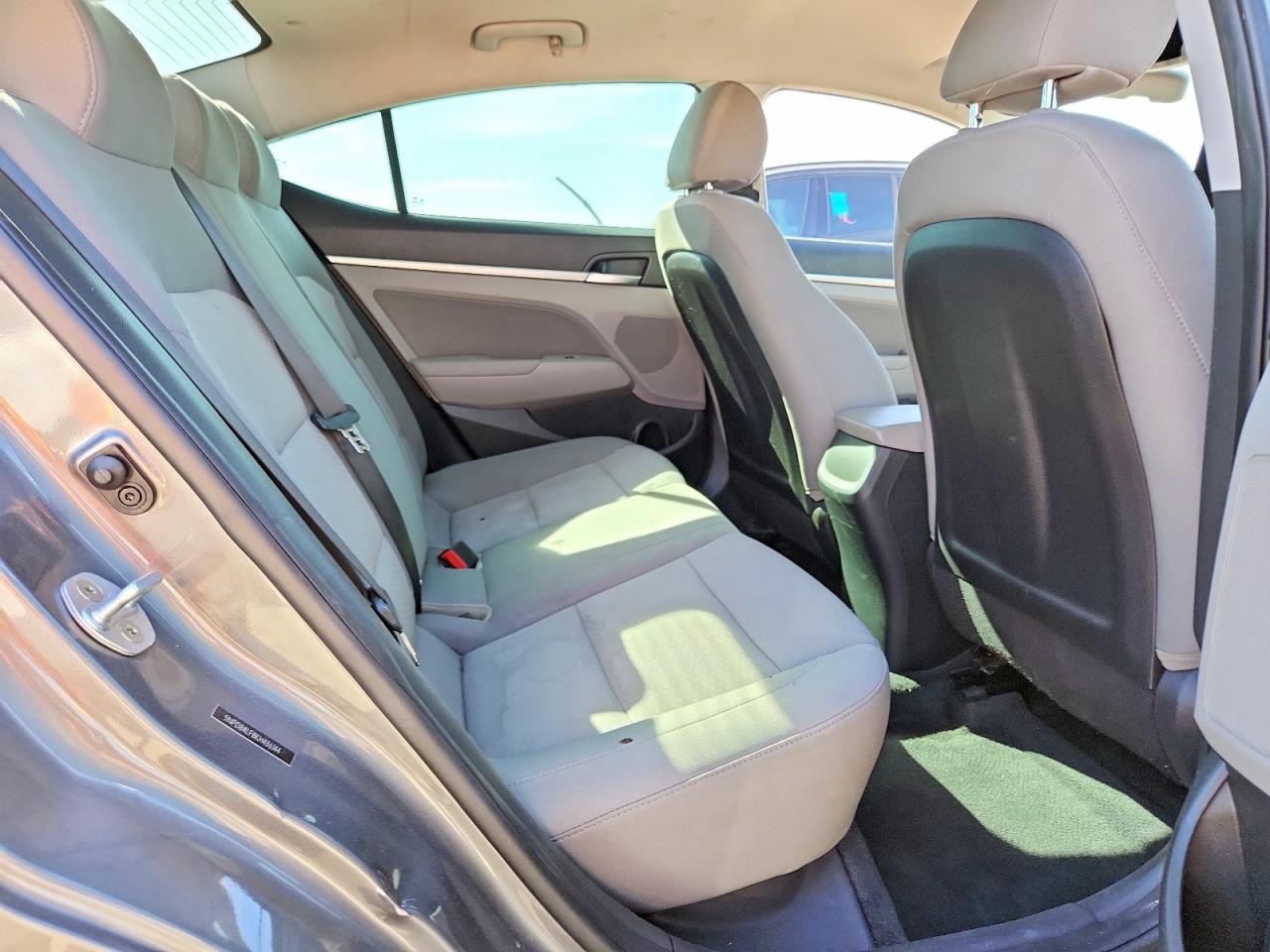 2019 HYUNDAI ELANTRA SEL photo 37