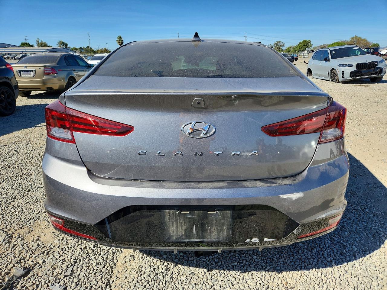 2019 HYUNDAI ELANTRA SEL photo 21