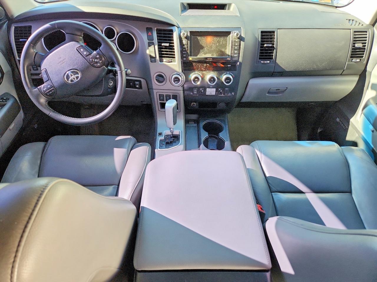2011 TOYOTA SEQUOIA LIMITED photo 15