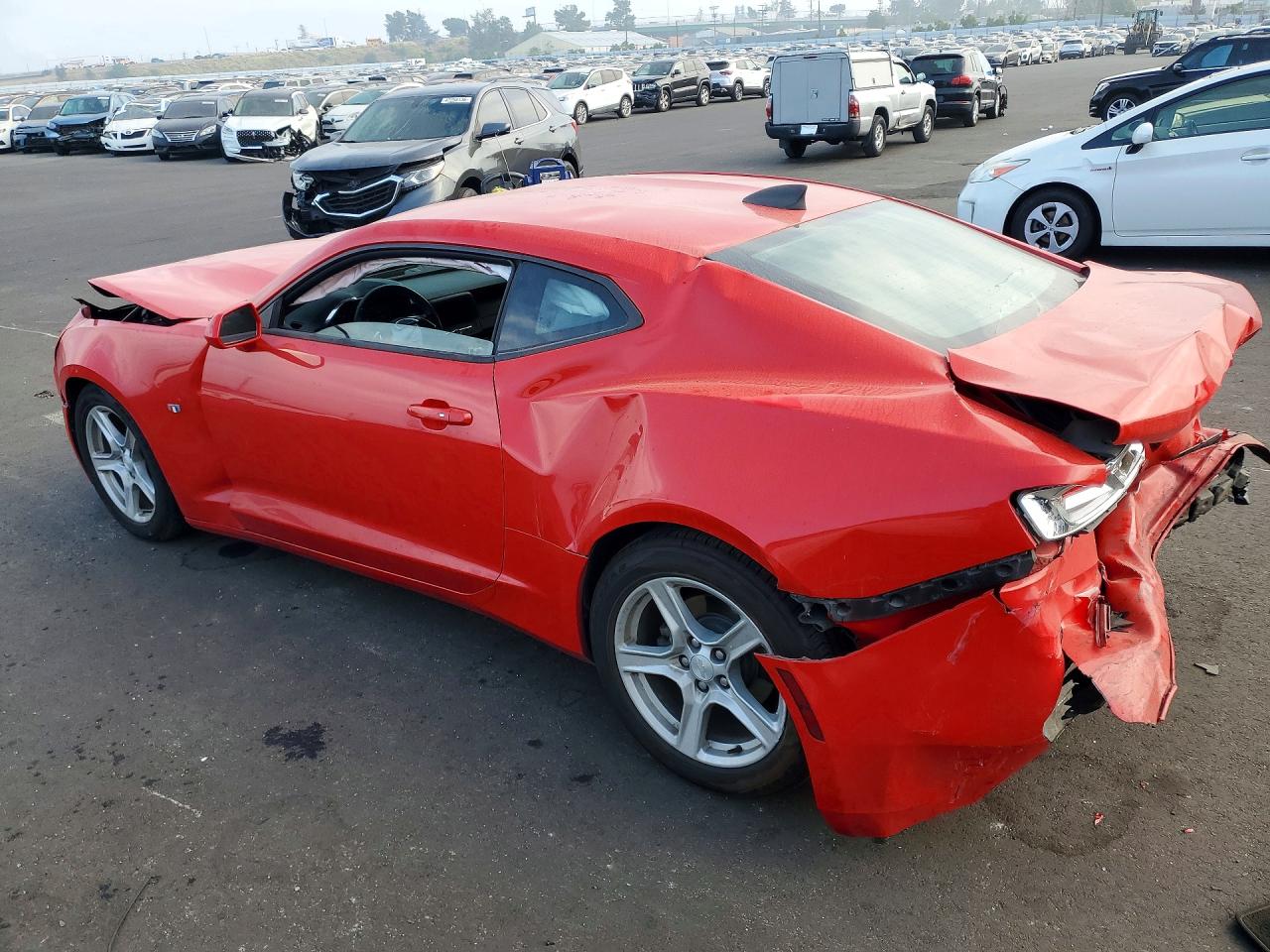2016 CHEVROLET CAMARO LT photo 4