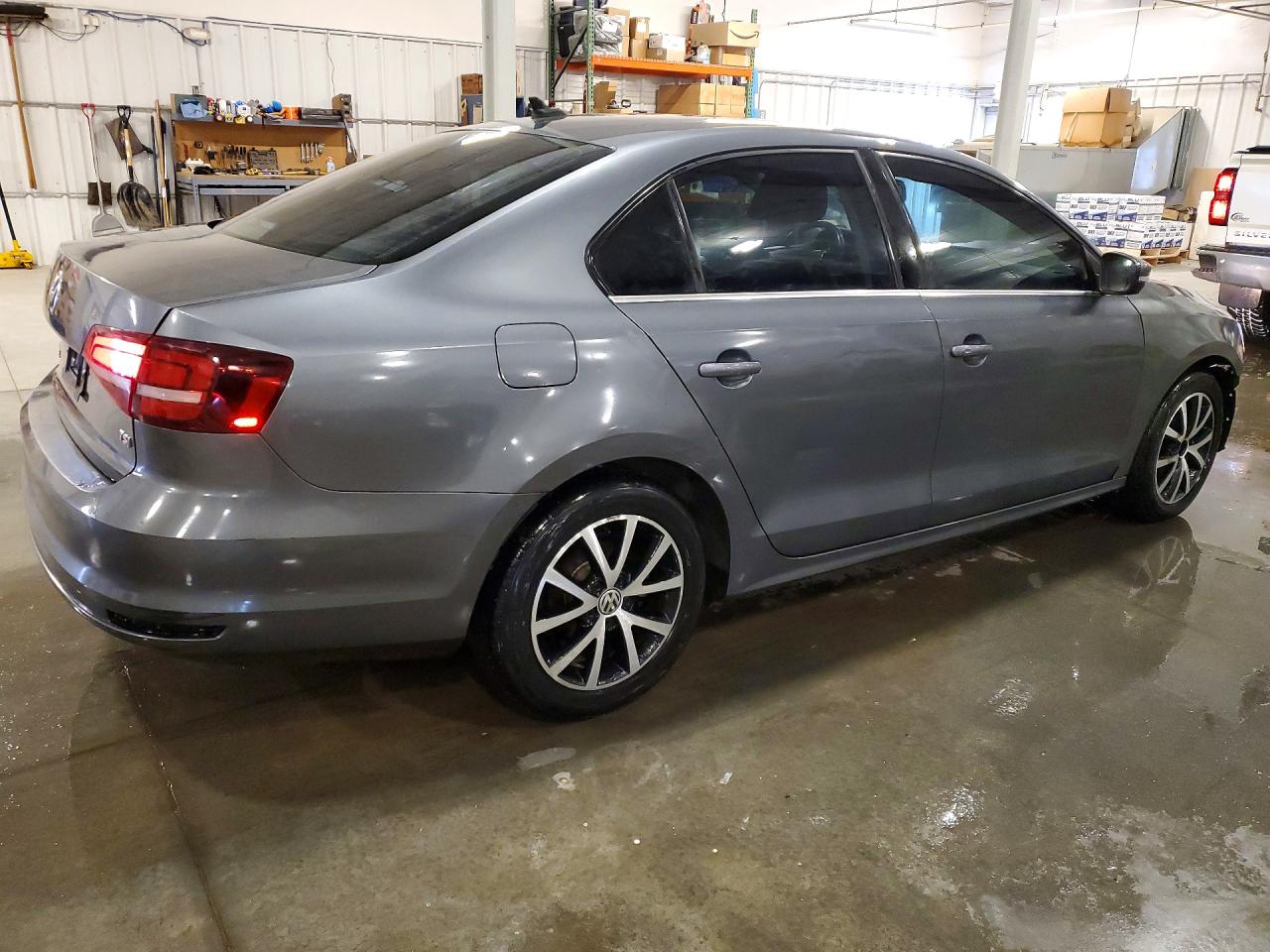 2017 VOLKSWAGEN JETTA SE photo 5