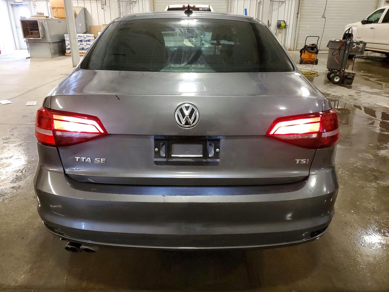 2017 VOLKSWAGEN JETTA SE photo 11