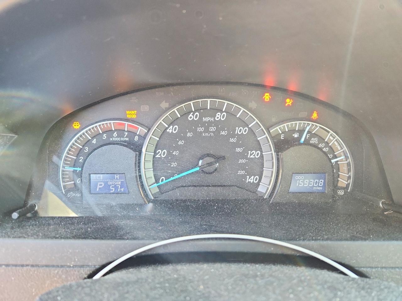 2014 TOYOTA CAMRY SE photo 17