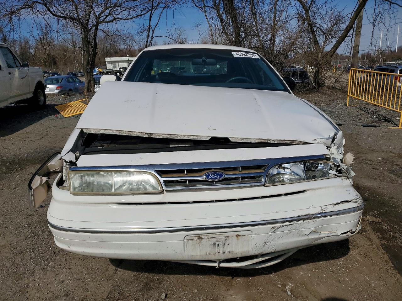 1997 FORD CROWN VICTORIA LX photo 5
