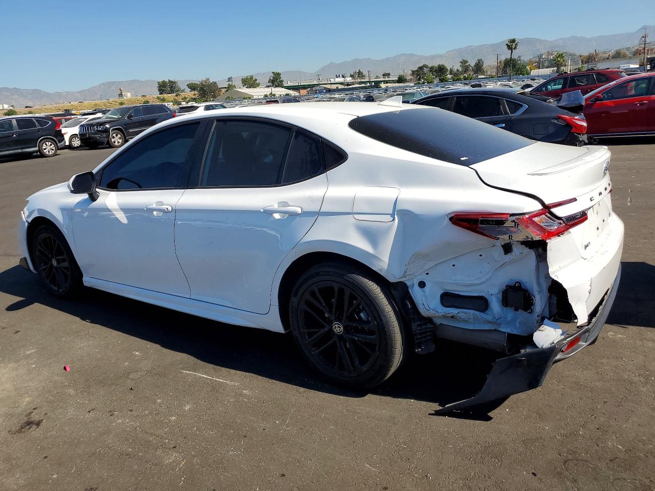 2025 TOYOTA CAMRY SE photo 3