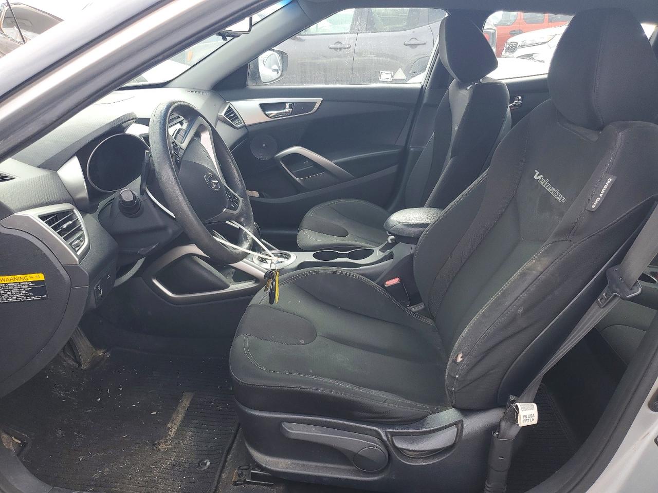2012 HYUNDAI VELOSTER BASE photo 7