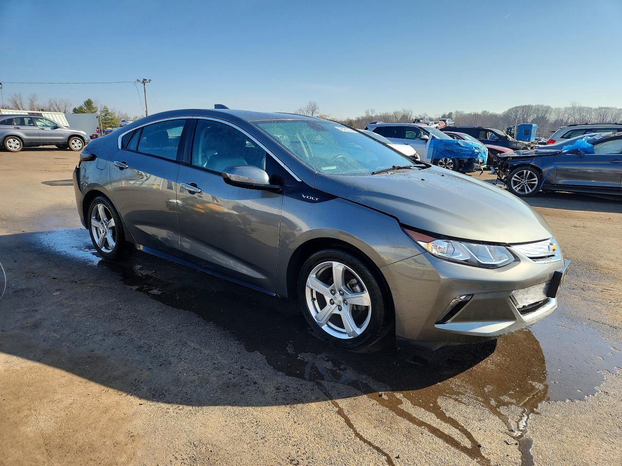 2017 CHEVROLET VOLT LT photo 4