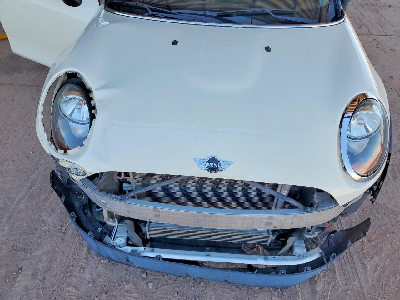 2016 MINI COOPER photo 11