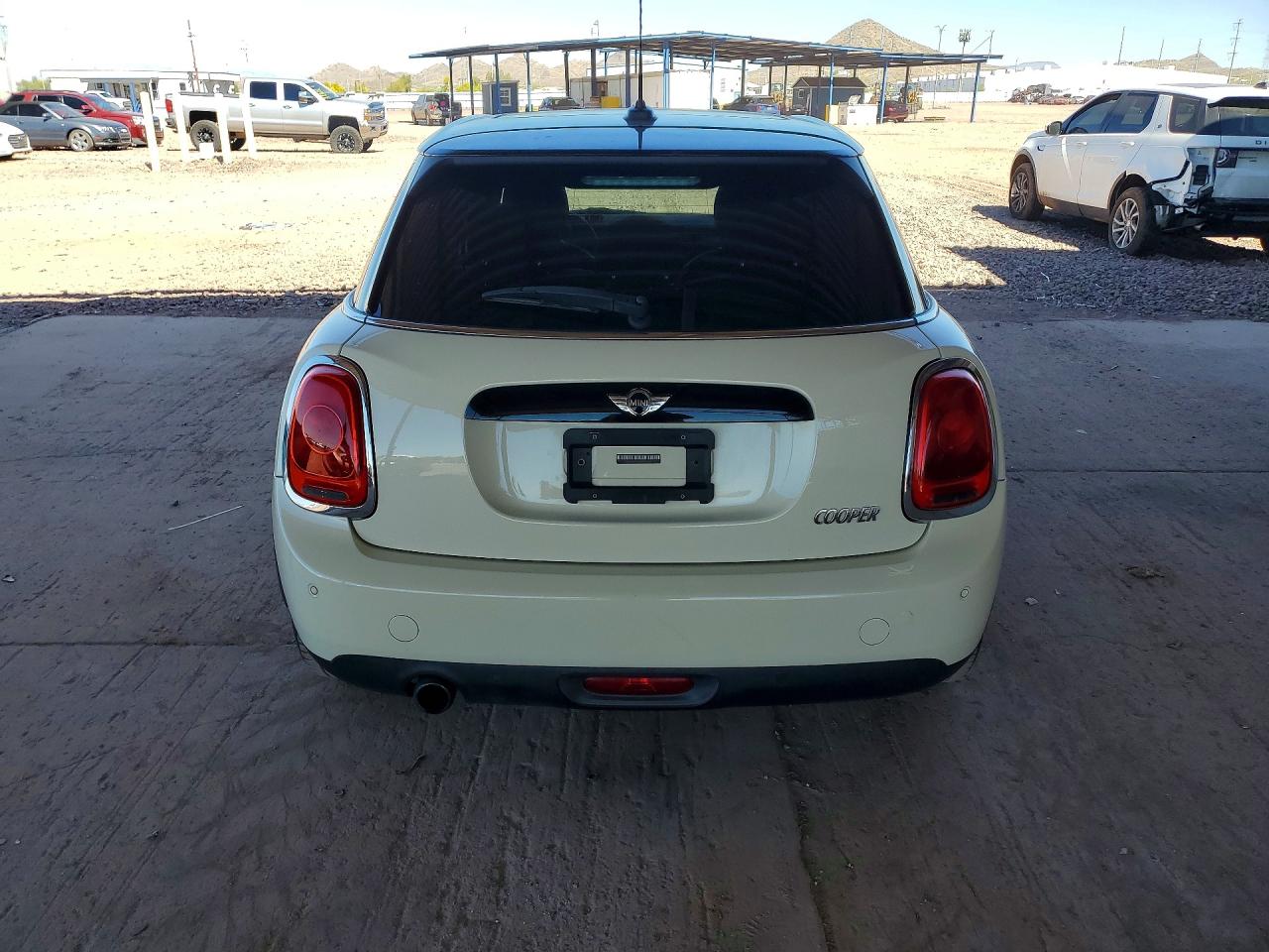2016 MINI COOPER photo 6