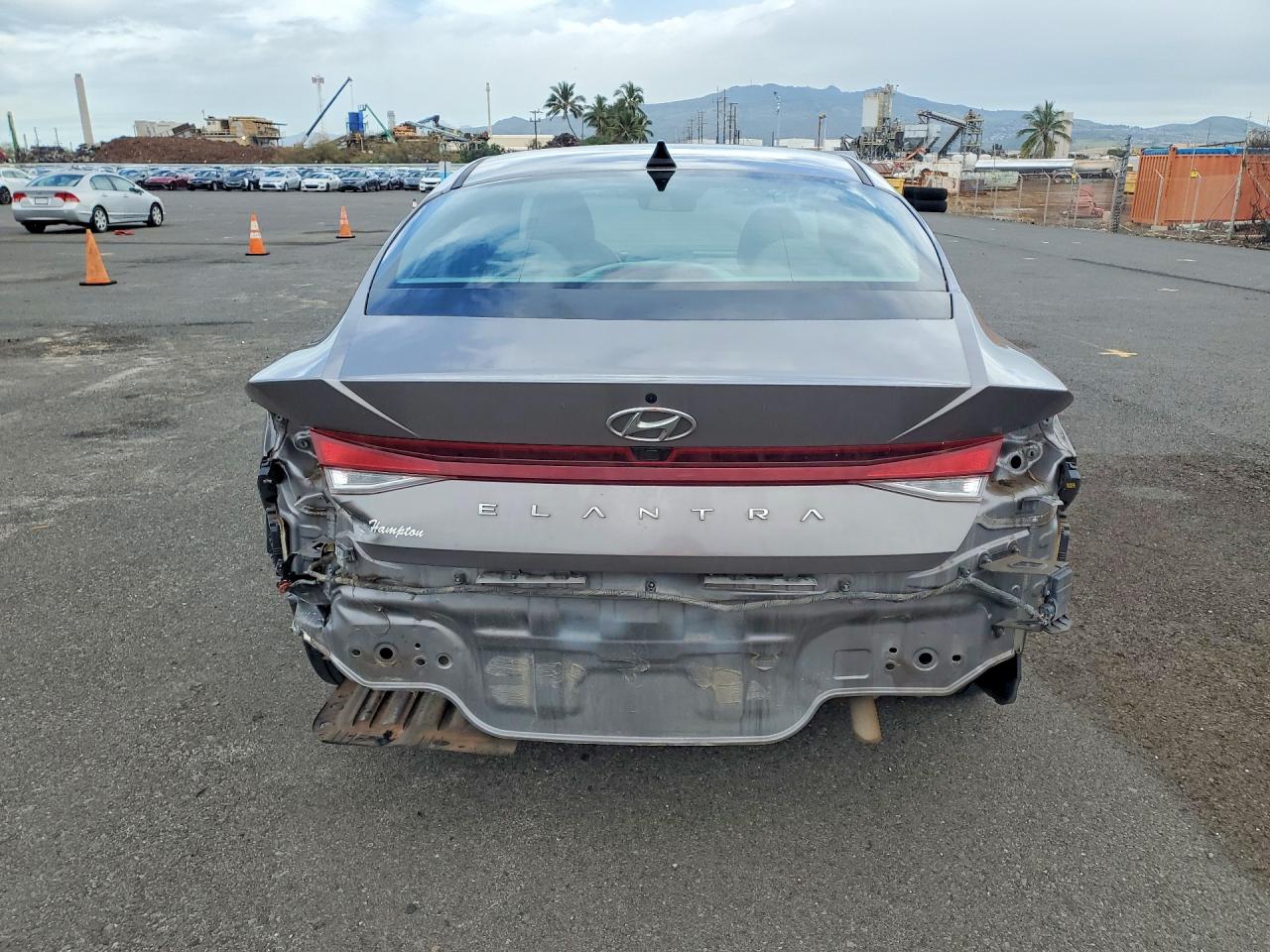 2023 HYUNDAI ELANTRA SEL photo 11