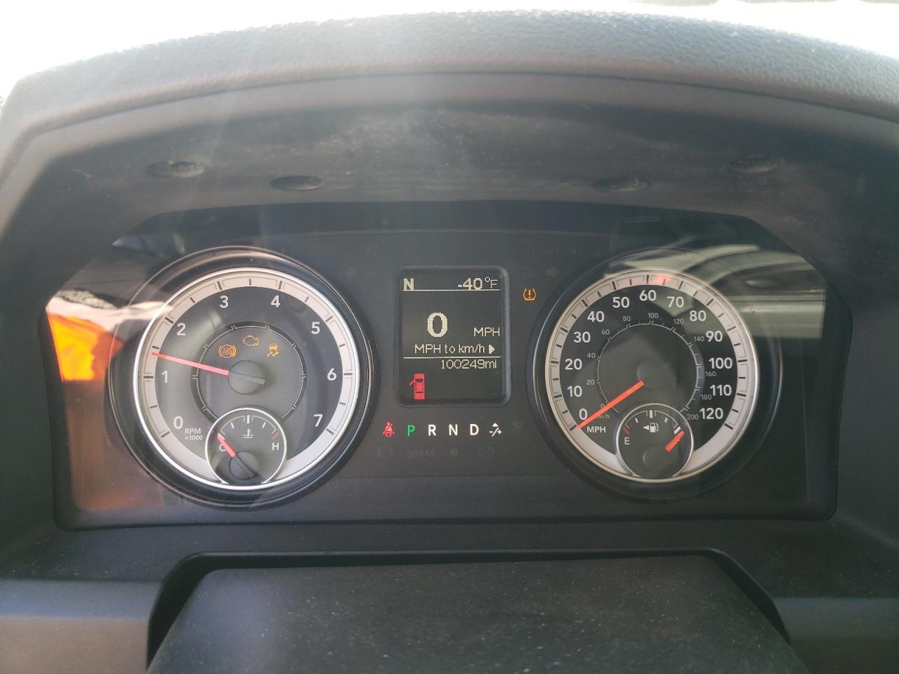2016 RAM 1500 ST photo 25