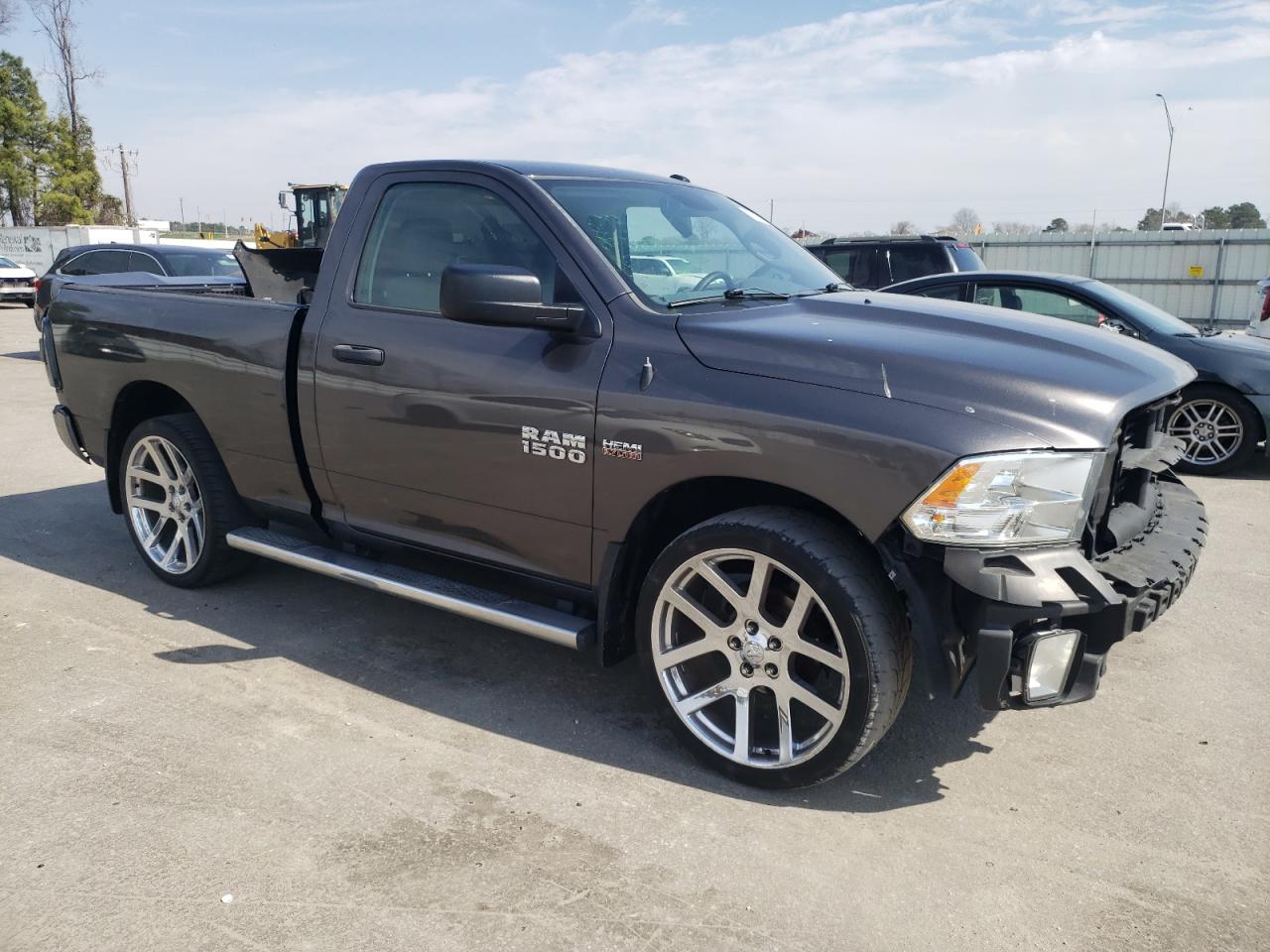 2016 RAM 1500 ST photo 10