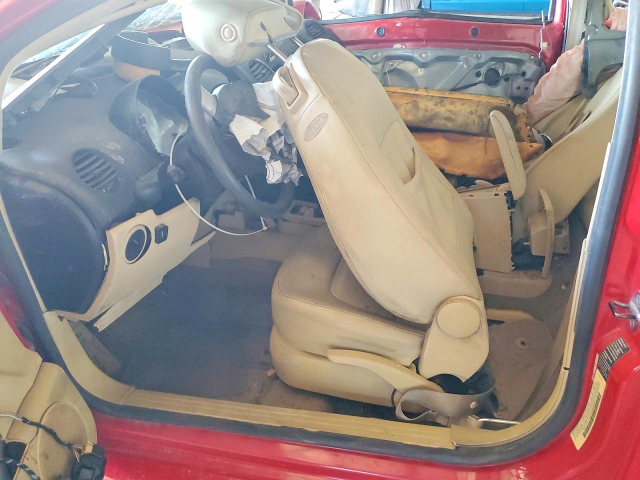 2005 VOLKSWAGEN NEW BEETLE GLS photo 19